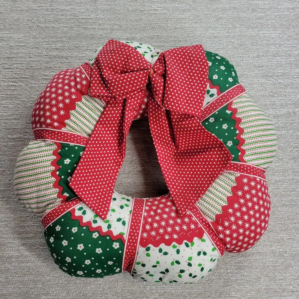 VTG Patchwork Fabric Christmas Wreath 19